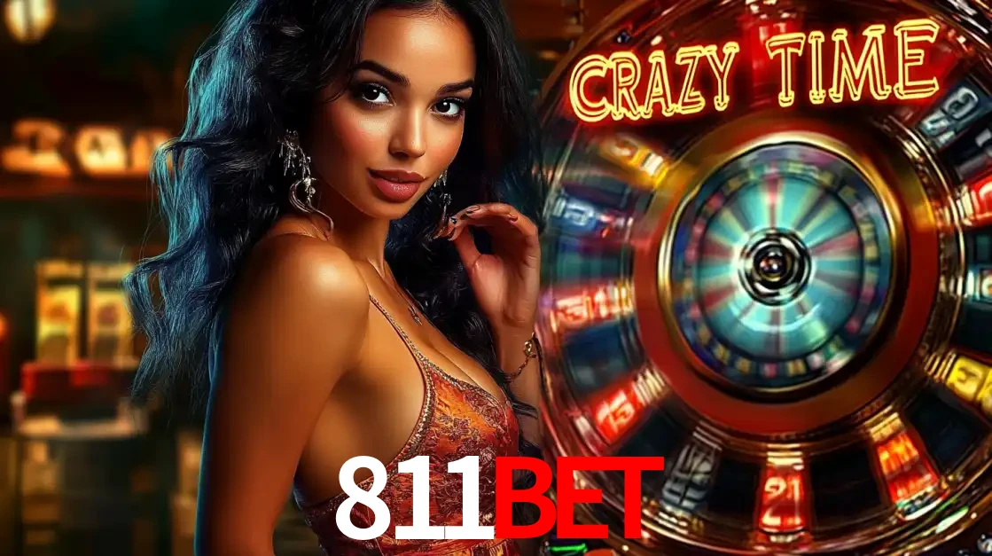 Mulher elegante ao lado da vibrante roda da fortuna do jogo de cassino ao vivo Crazy Time, um dos game shows mais populares e cheios de prêmios do 811bet.